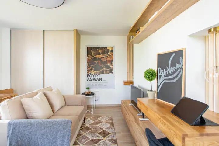 Le Studio Parisien Boissy-Saint-Léger Екстериор снимка